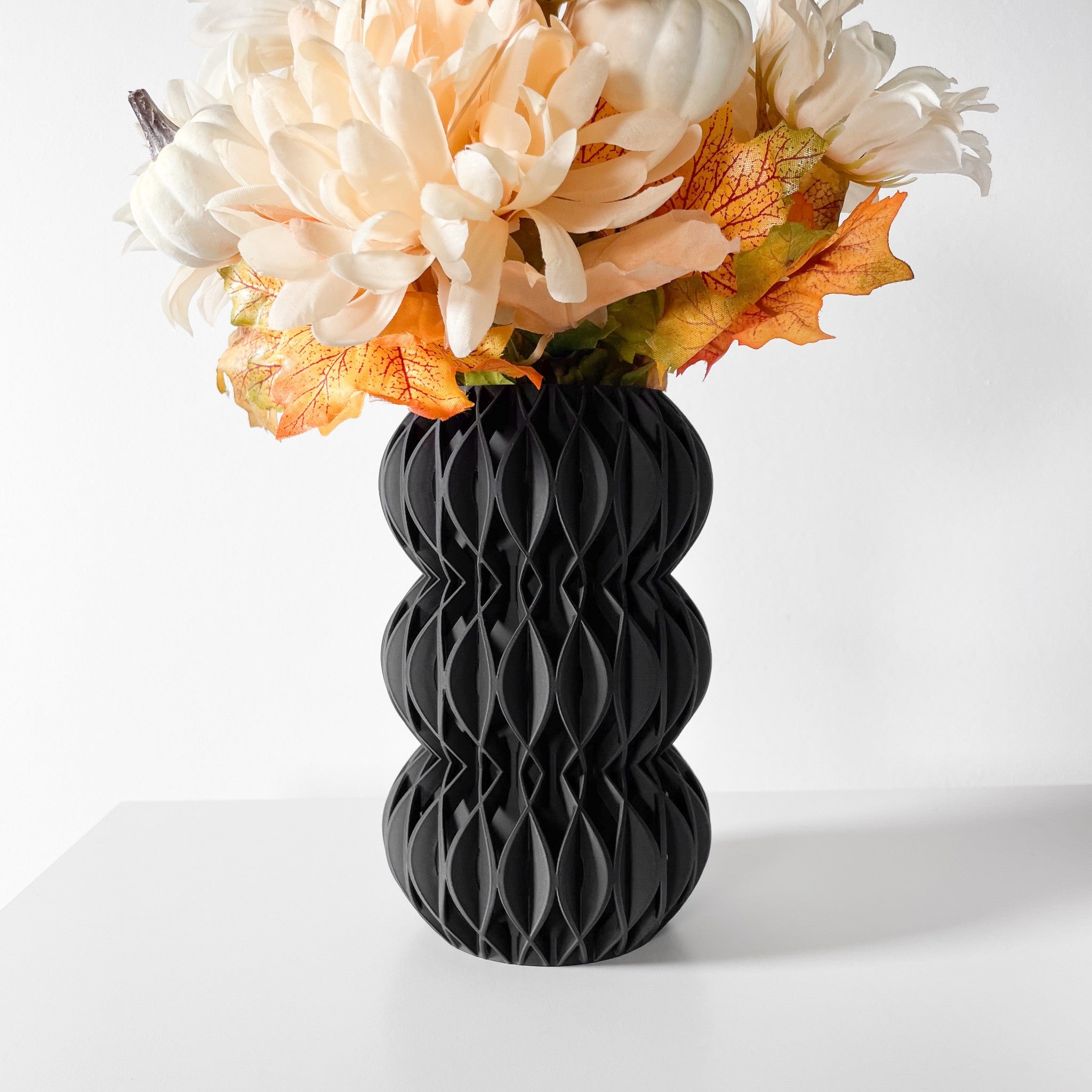 Wave Bubble Vase - 3D printed vase by Valence Objects