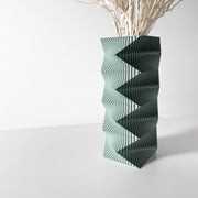 Zigzag Column Vase - 3D printed vase by Valence Objects