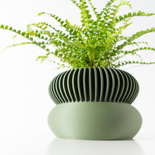 Ribbed Pedestal Planter
