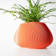 Pleated Basin Planter