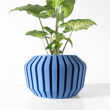 Fin Facet Planter