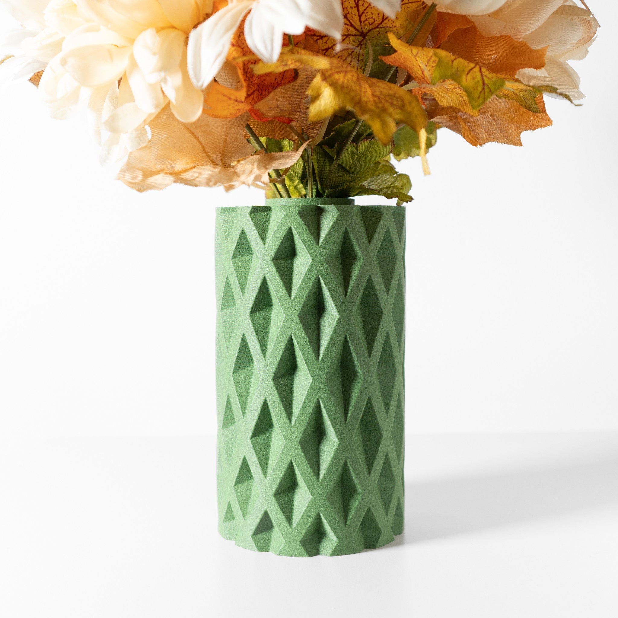 Diamond Relief Vase - 3D printed vase by Valence Objects