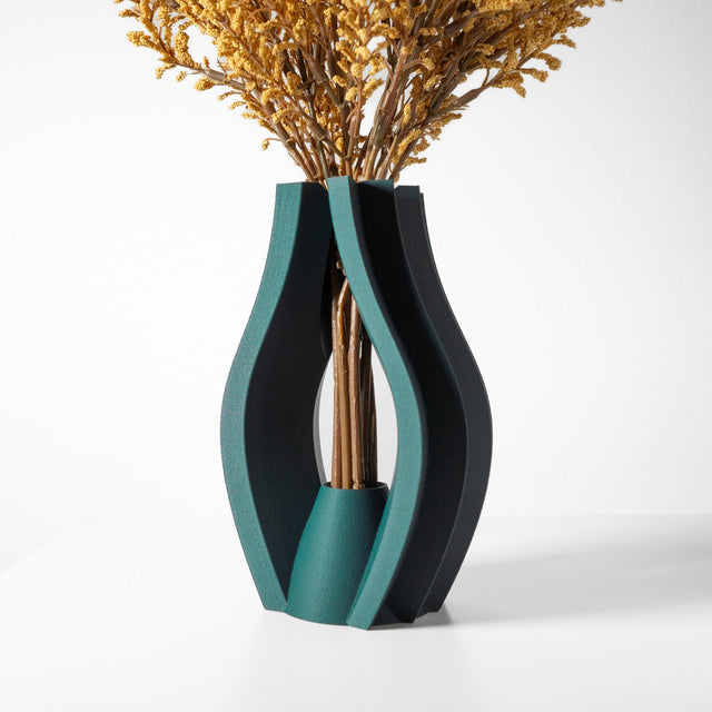 Split Fin Vase