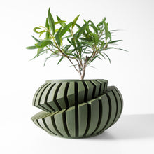 Swirl Fin Planter