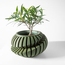 Swirl Fin Planter