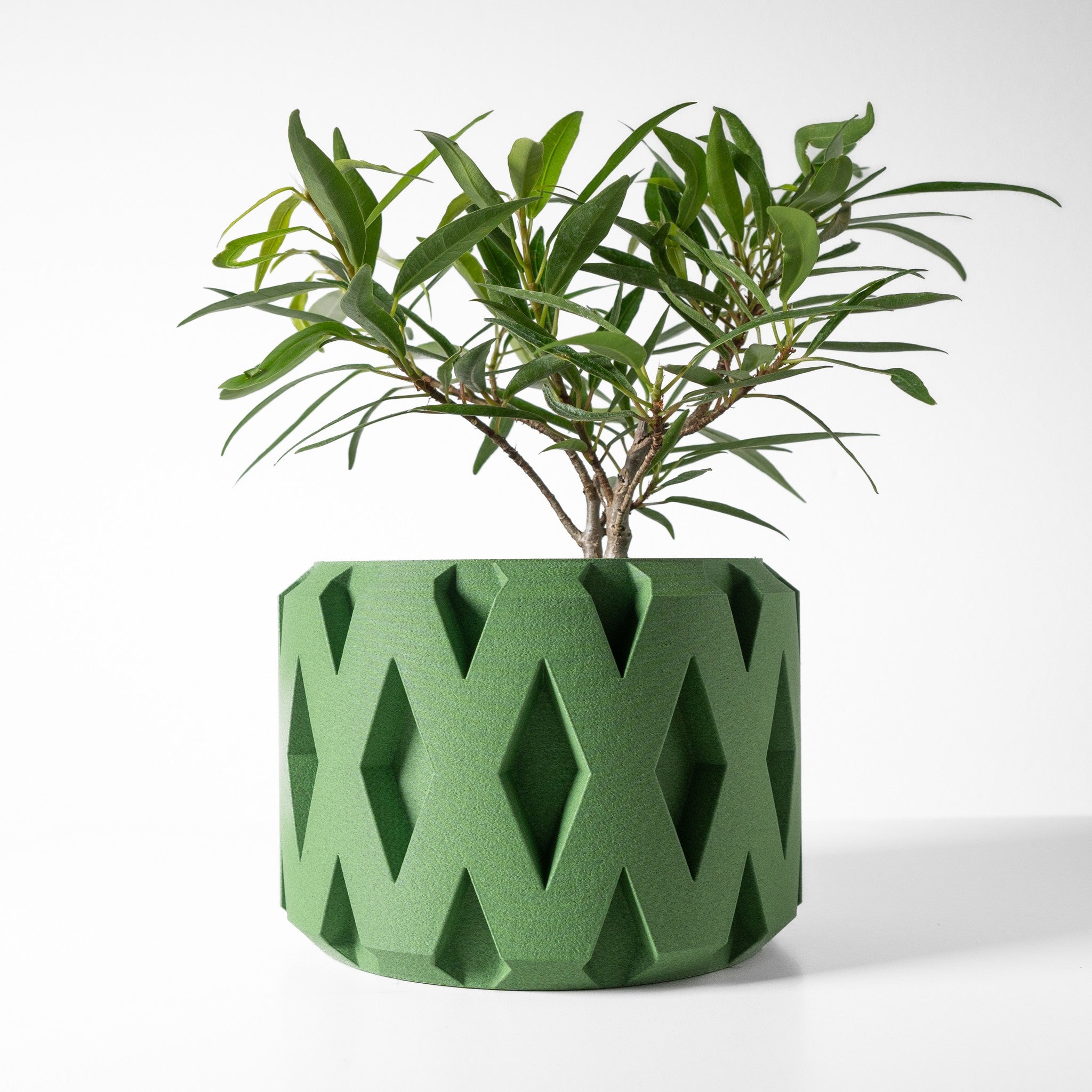 Diamond Cut Planter - 3D printed planter by Valence Objects