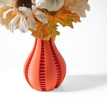 Slot Band Vase