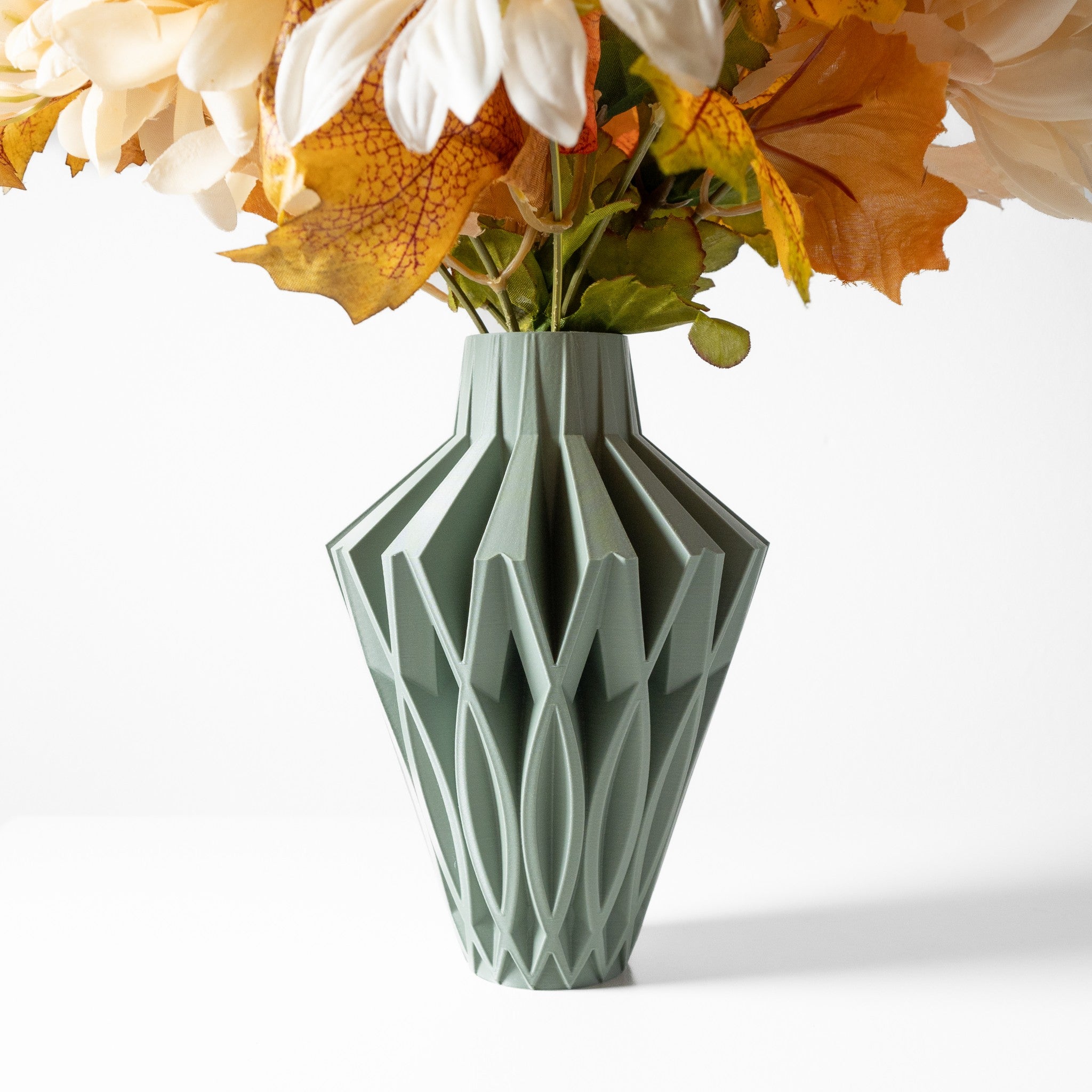 Angular Gem Vase - 3D printed vase by Valence Objects