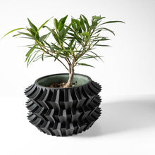 Zigzag Layer Planter