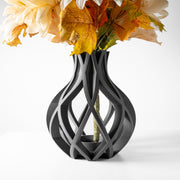 Ribbon Swirl Vase - 3D printed vase by Valence Objects