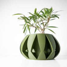Arrow Facet Planter
