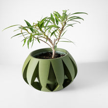 Arrow Facet Planter
