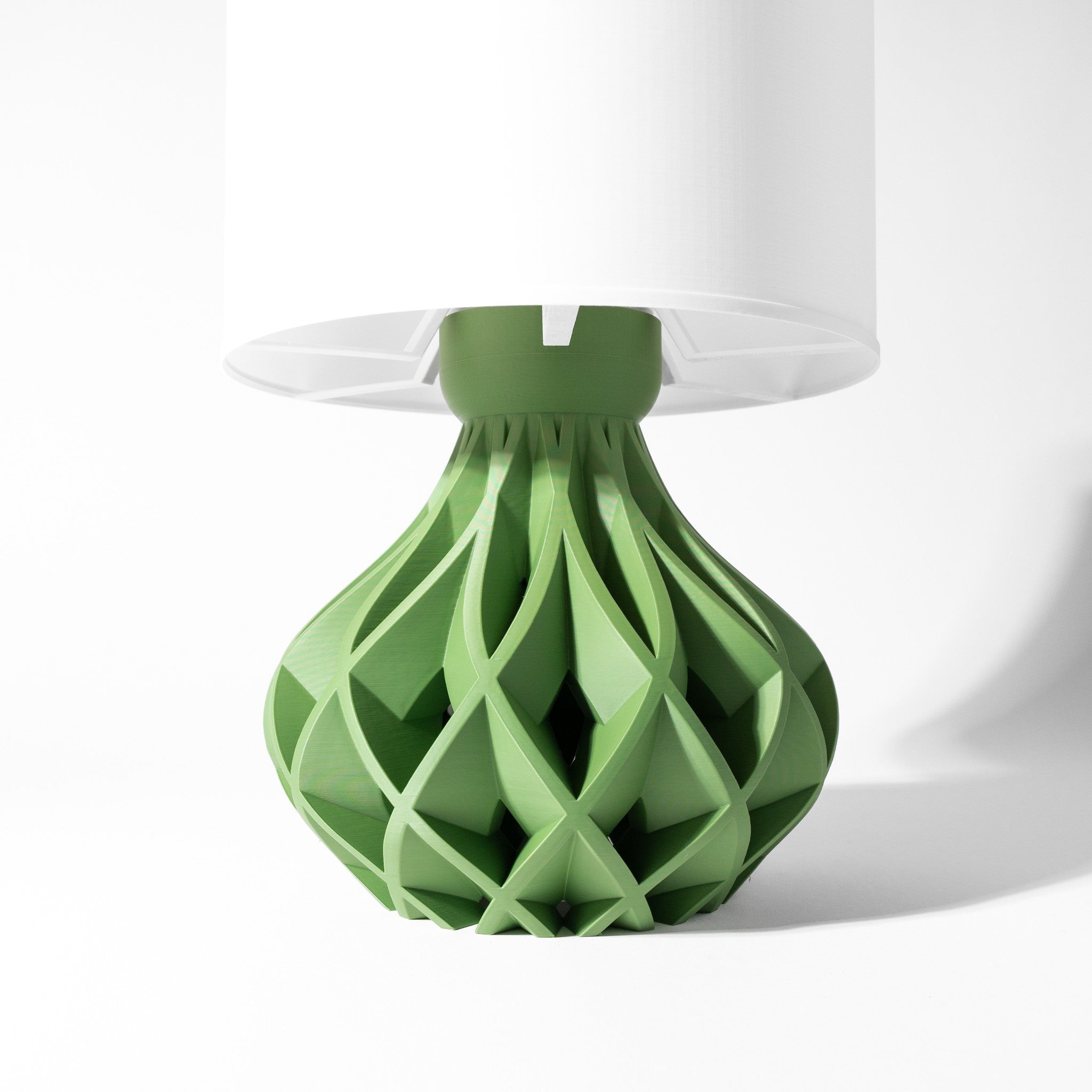 Twist Lattice Table Lamp - 3D printed table lamp by Valence Objects