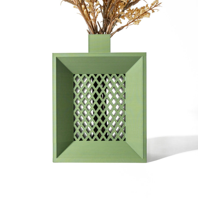 Frame Lattice Vase