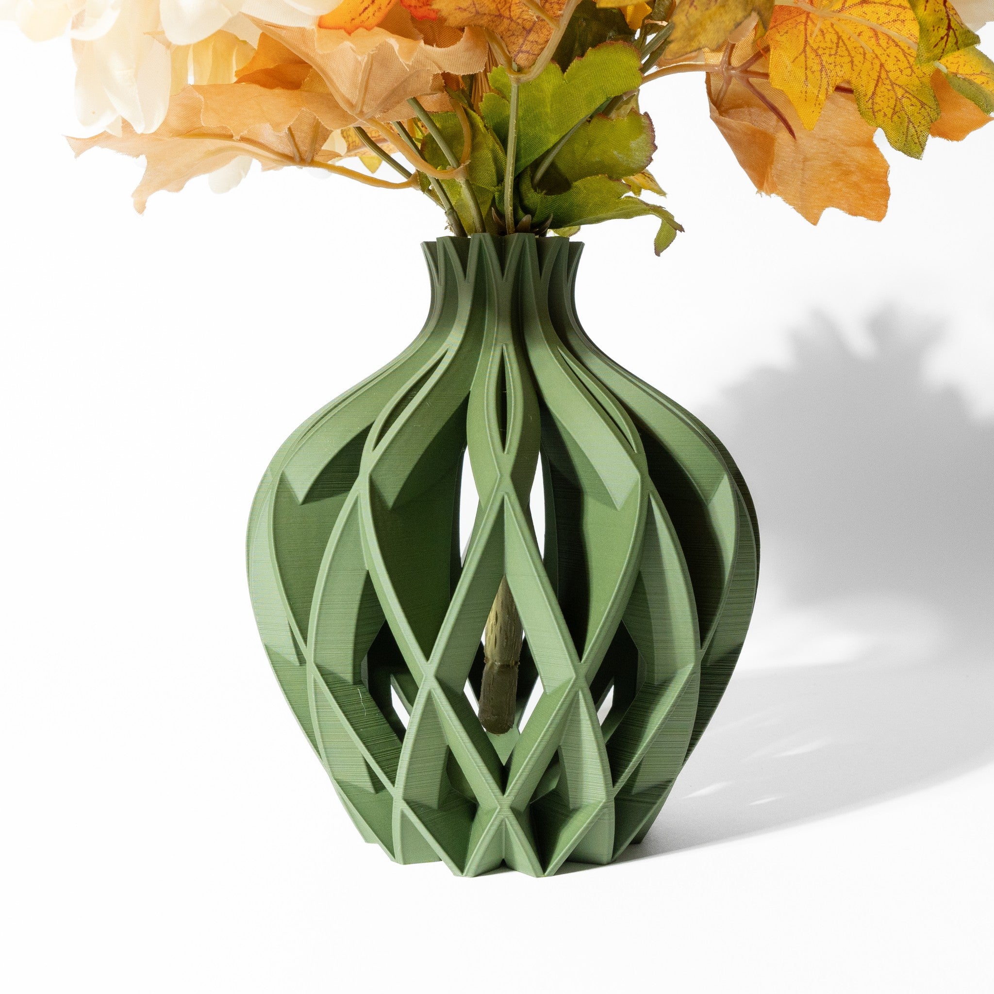 Diamond Bulb Vase - 3D printed vase by Valence Objects