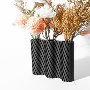 Diagonal Rib Vase - 3D printed vase by Valence Objects