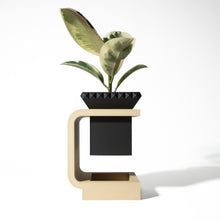 Cantilever Shelf Planter