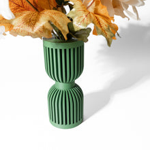 Rib Hourglass Vase