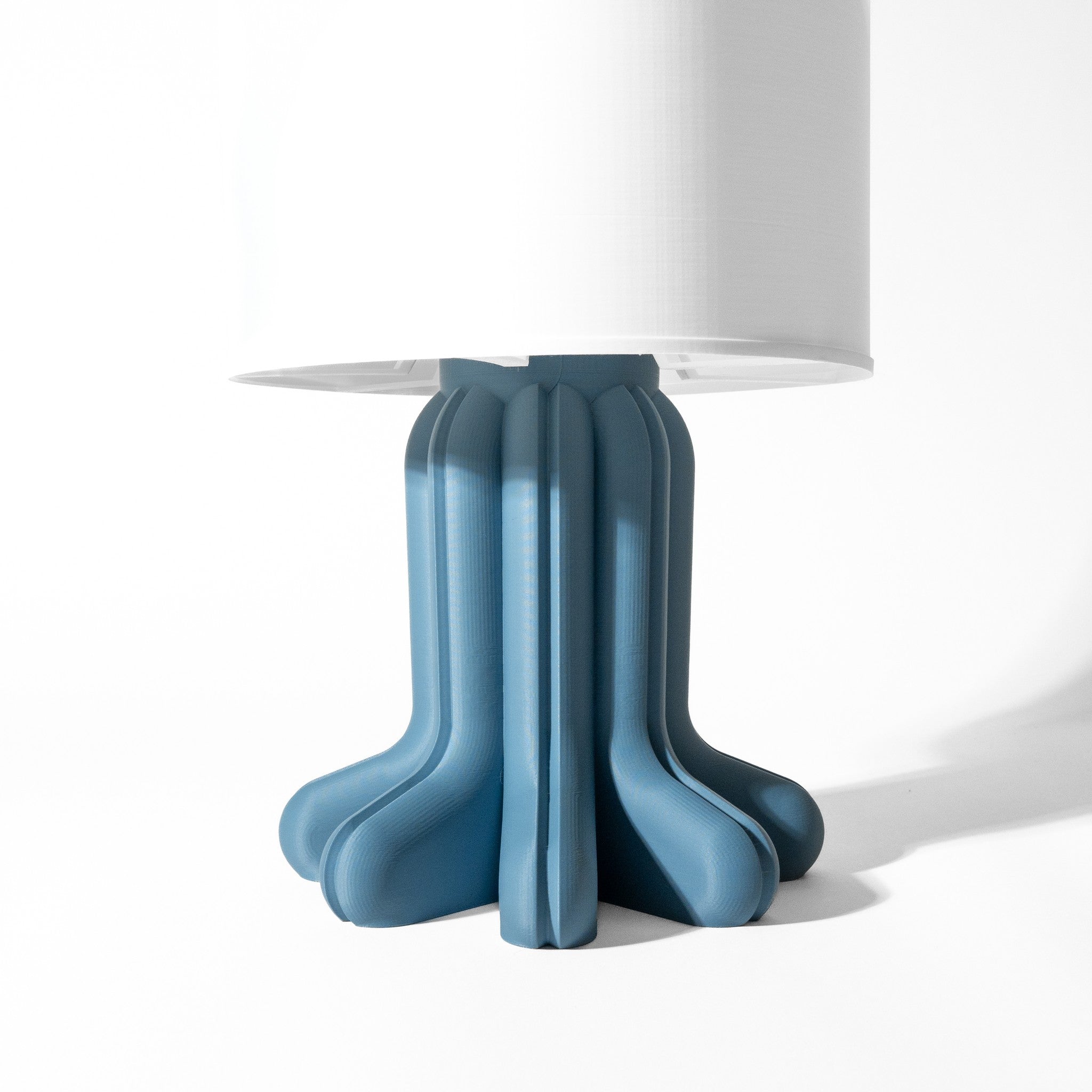 Organic Leg Table Lamp - 3D printed table lamp by Valence Objects