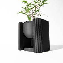 Suspended Frame Planter