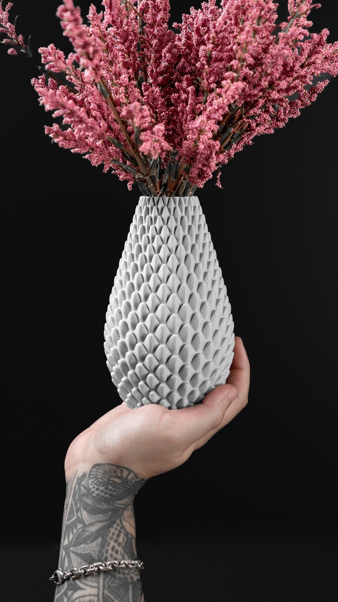 Dragon Scale Vase - 3D printed vase by Valence Objects