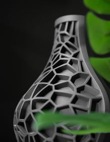 Voronoi Drop Vase