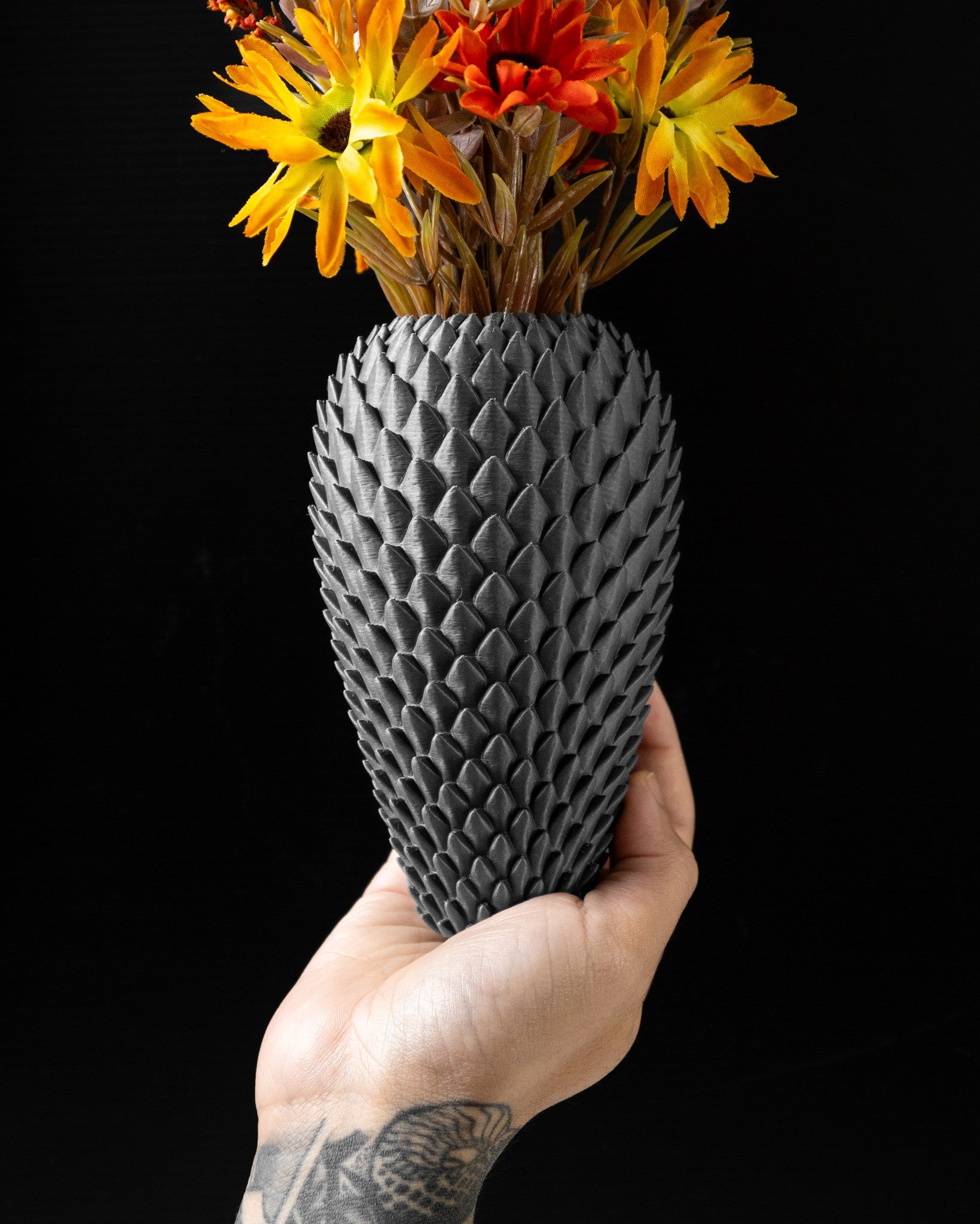 Dragon Scale Tall Vase - 3D printed vase by Valence Objects