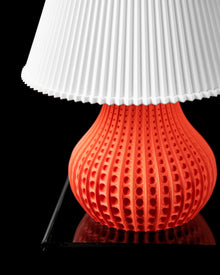 Mesh Bulb Table Lamp