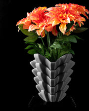 Wing Fold Vase - 3D printed vase by Valence Objects