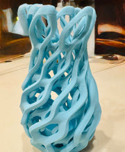 Chain Relief Vase - 3D printed vase by Valence Objects