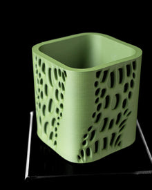Dash Cut Planter