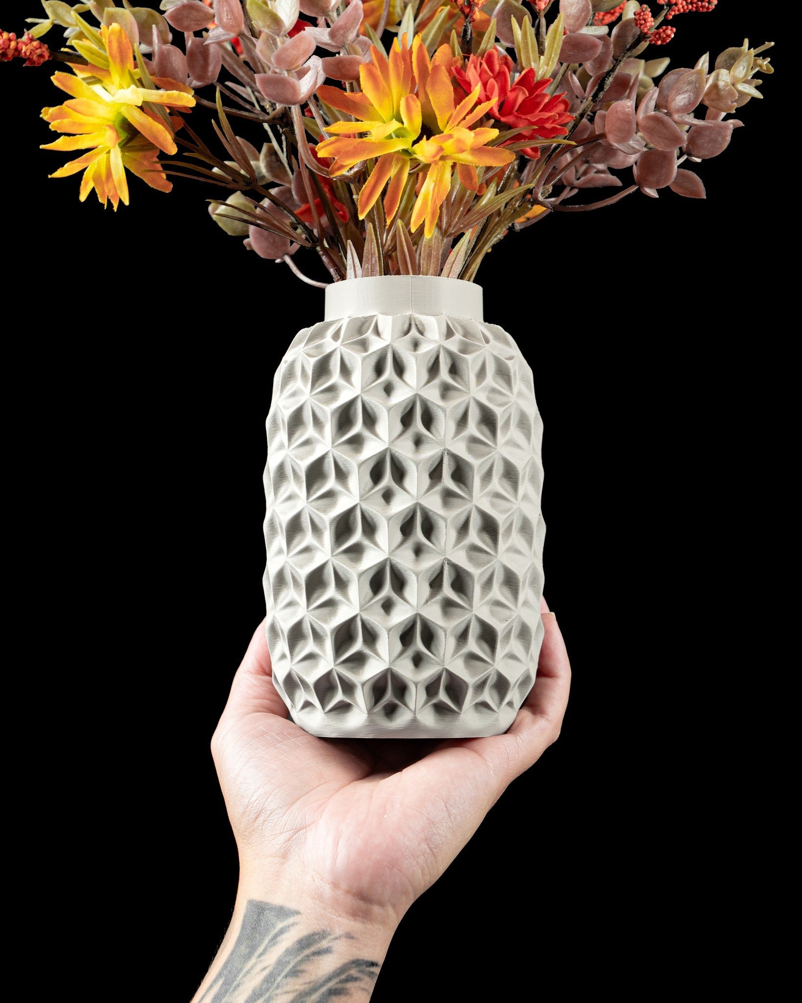 Cell Lattice Vase - 3D printed vase by Valence Objects