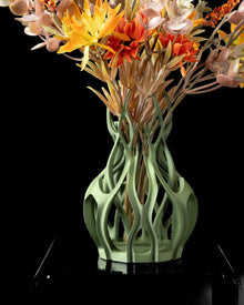 Drag Ribbon Vase
