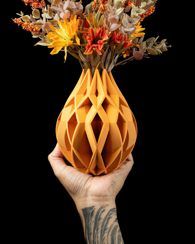 Fin Lattice Vase