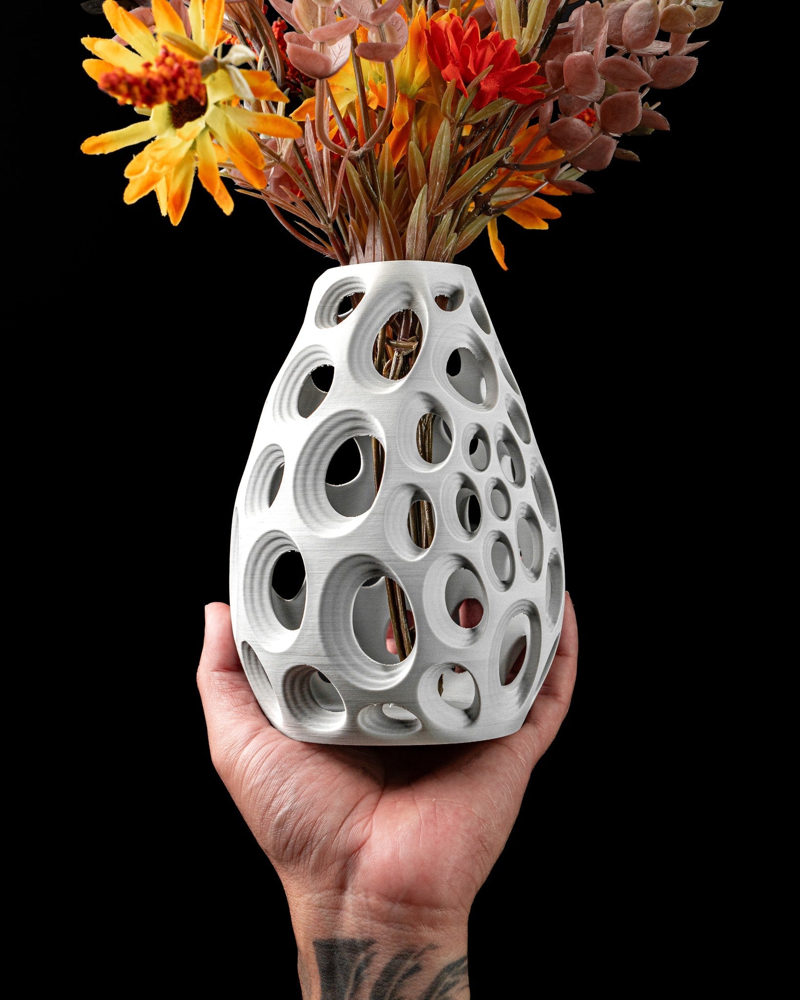 Oval Perf Vase - 3D printed vase by Valence Objects