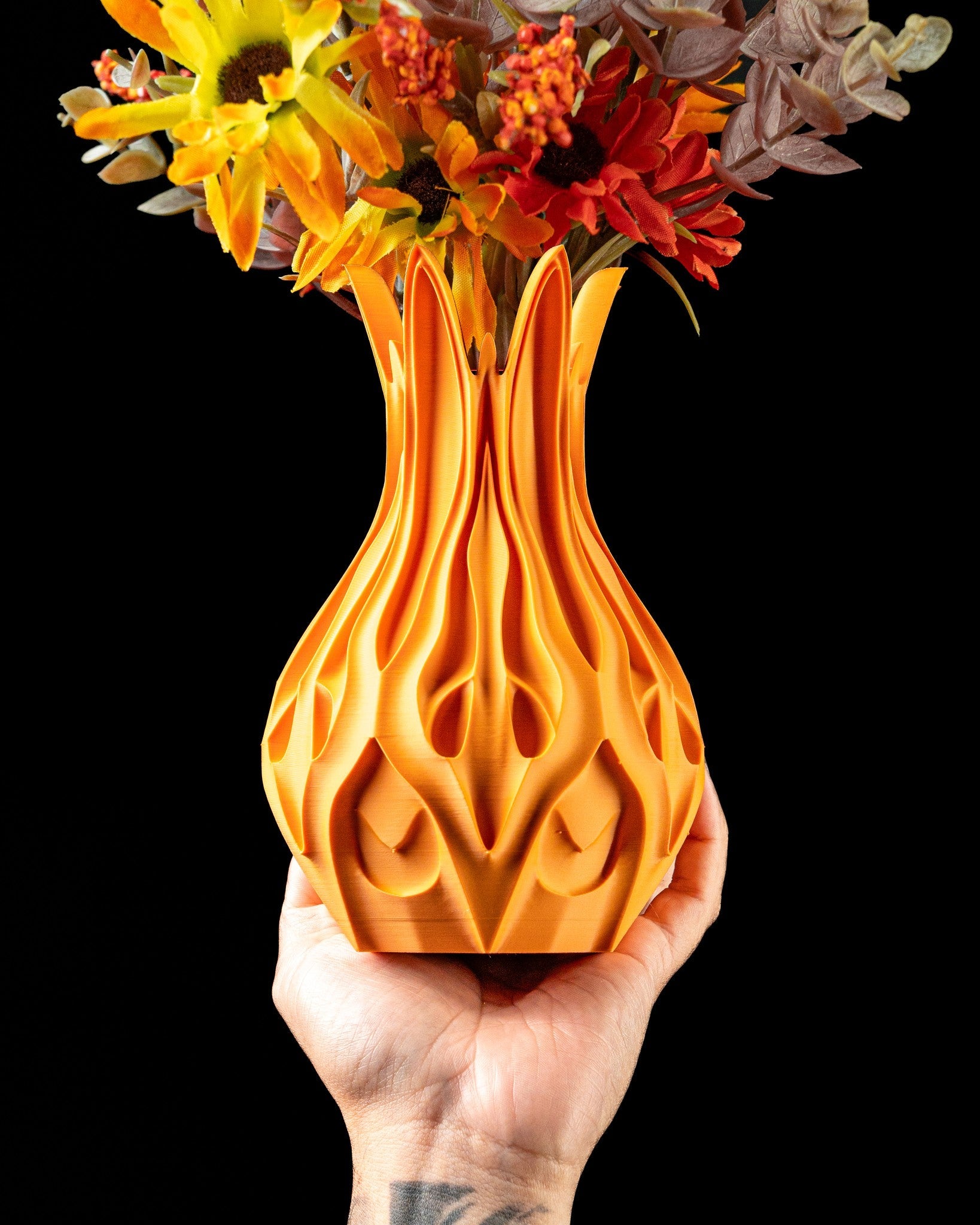 Flame Petal Vase - 3D printed vase by Valence Objects