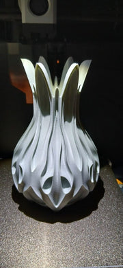 Flame Petal Vase - 3D printed vase by Valence Objects