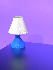 Faceted Base Table Lamp