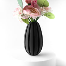 Fin Oval Vase