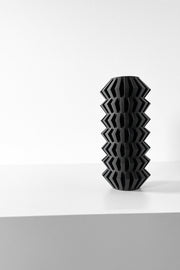 Zigzag Pleat Vase - 3D printed vase by Valence Objects