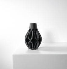 Facet Fin Vase