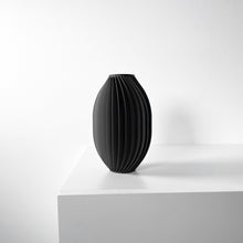 Fin Egg Vase
