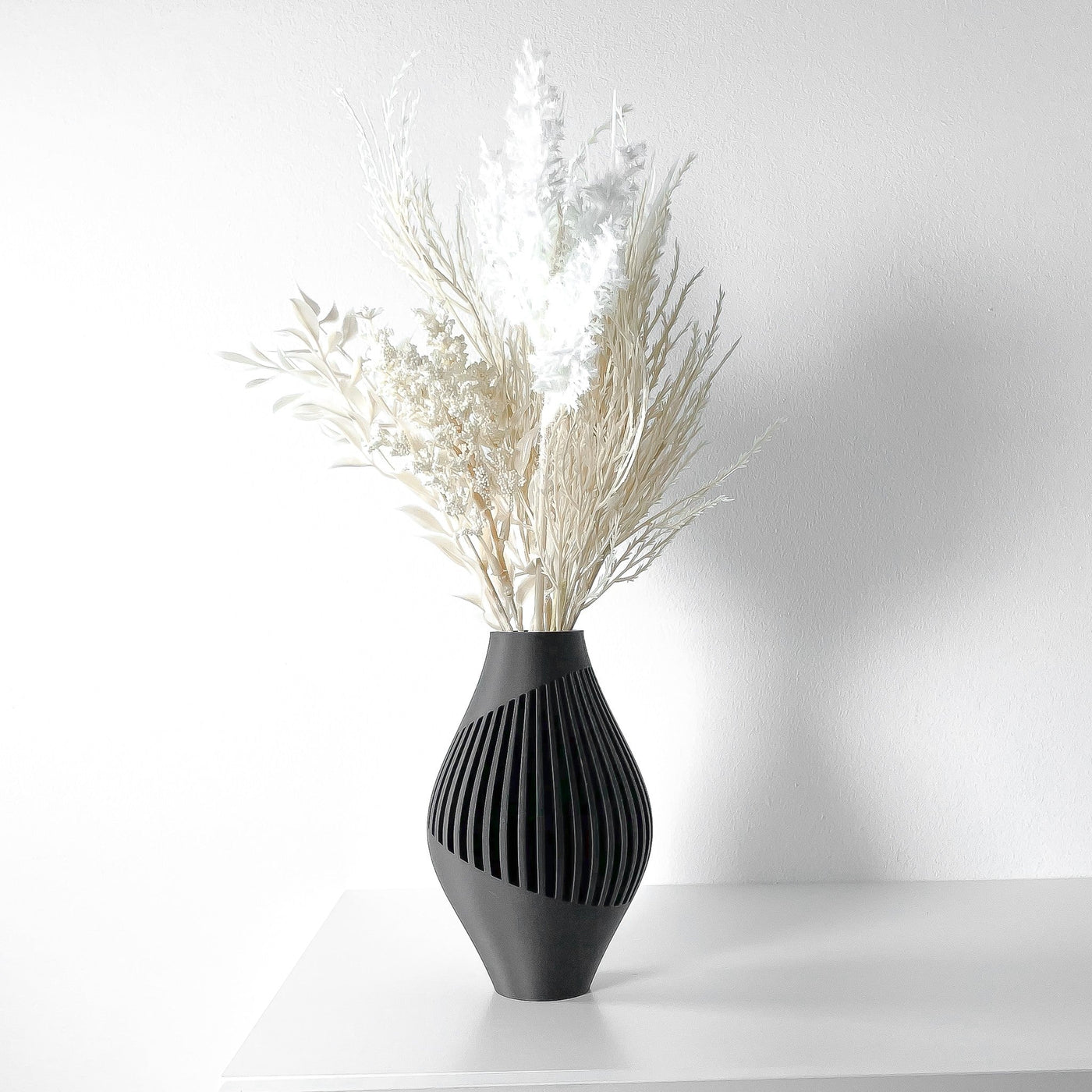 Fine Rib Bud Vase