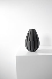 Slim Rib Vase - 3D printed vase by Valence Objects