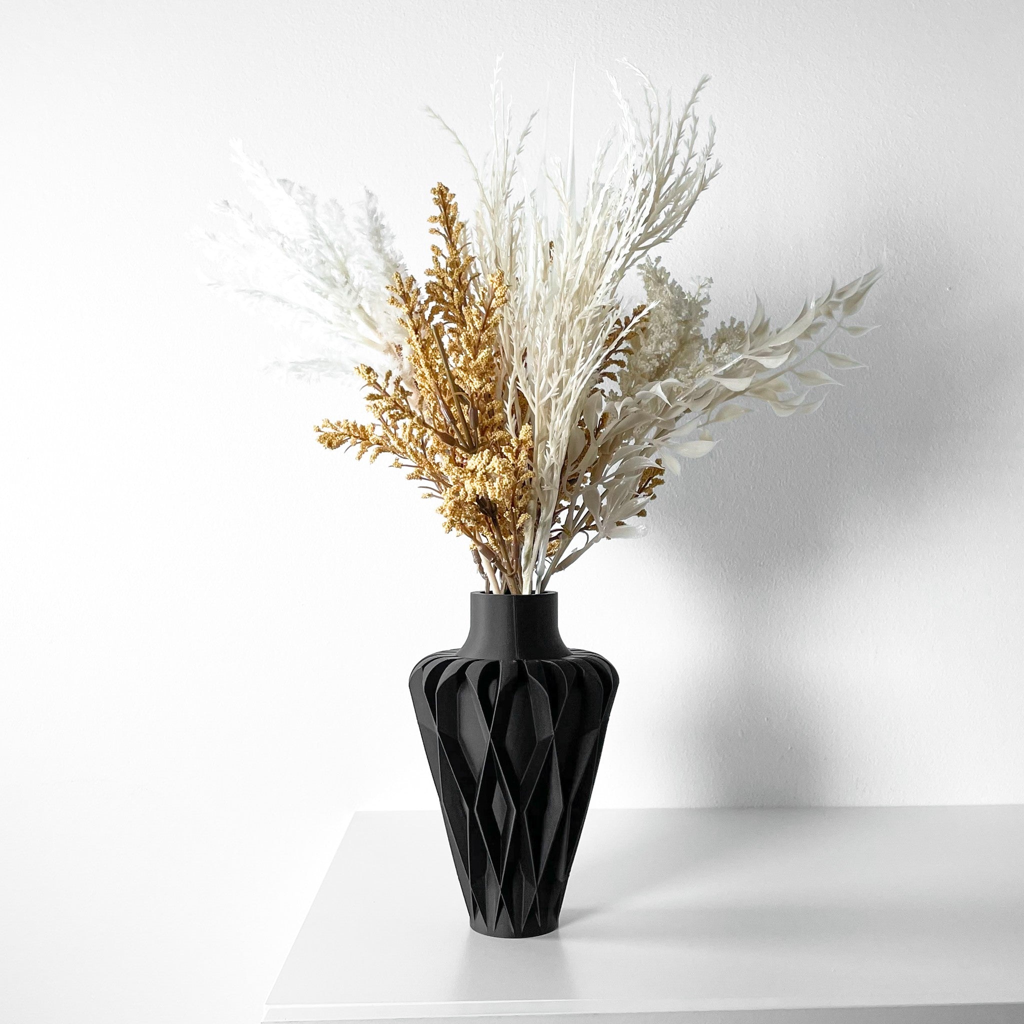 Gem Bud Vase - 3D printed vase by Valence Objects