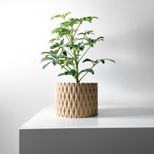 Crosshatch Column Planter
