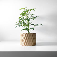 Crosshatch Column Planter