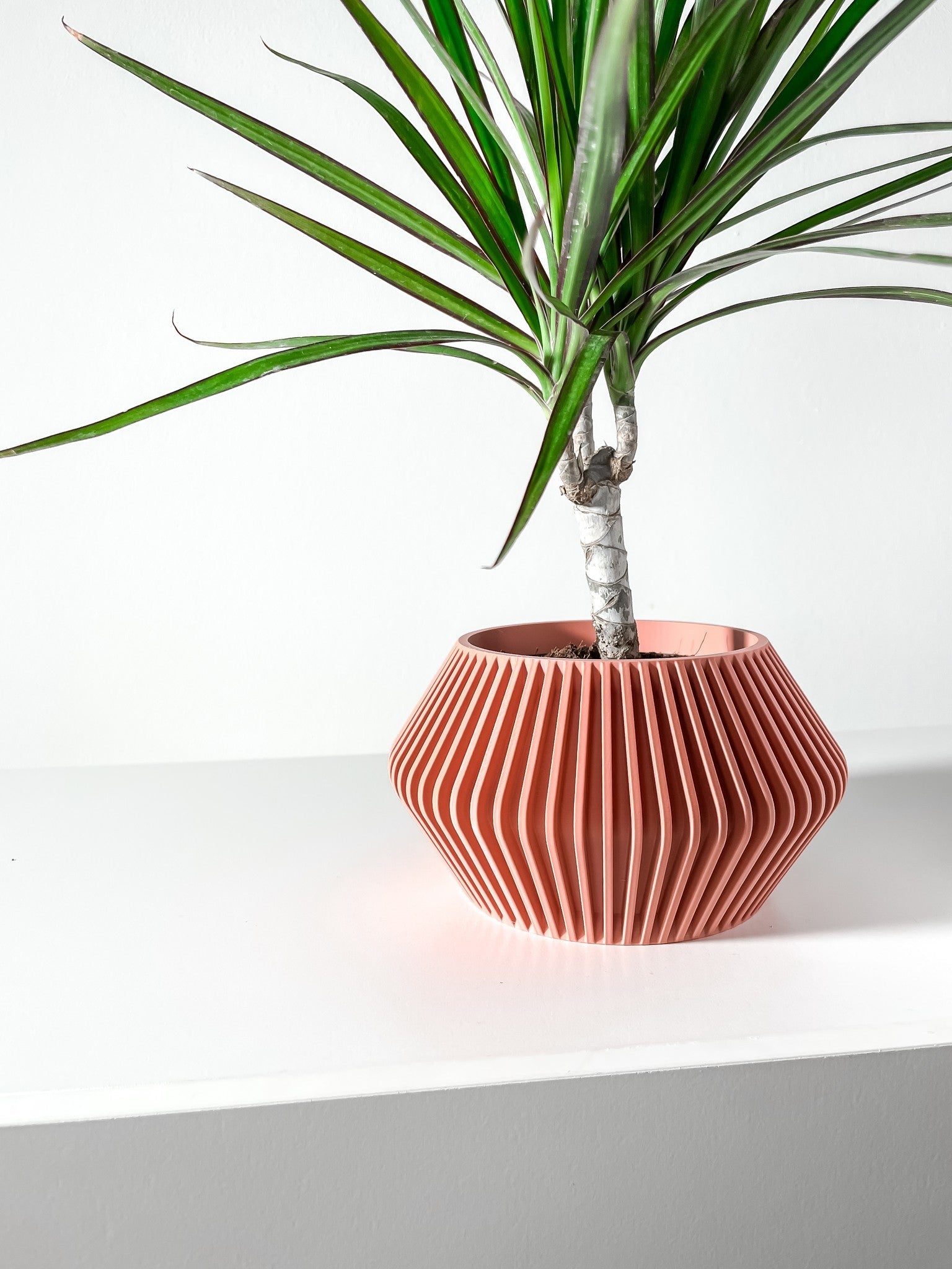 Angular Bud Planter - 3D printed planter by Valence Objects