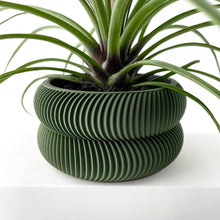 Ribbed Basin Planter
