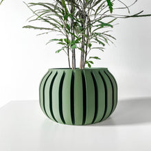 Slat Globe Planter